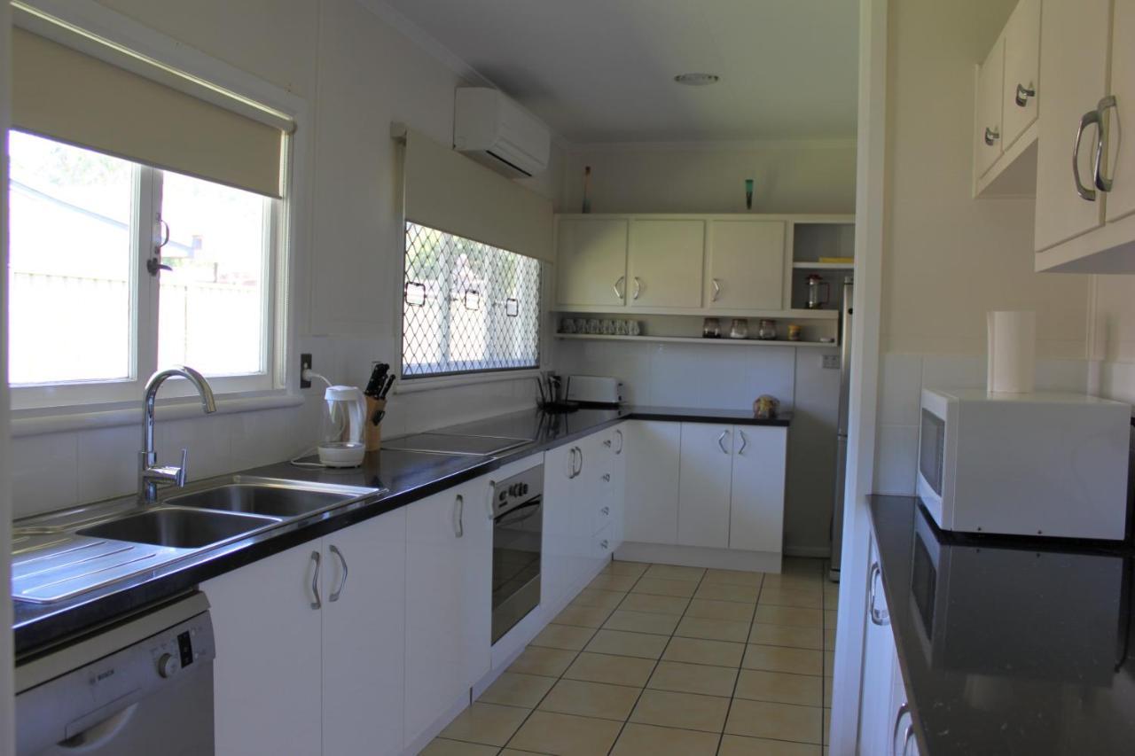 Edge Hill Clean & Green Cairns, 7 Minutes From The Airport, 7 Minutes To Cairns Cbd & Reef Fleet Terminal Zewnętrze zdjęcie